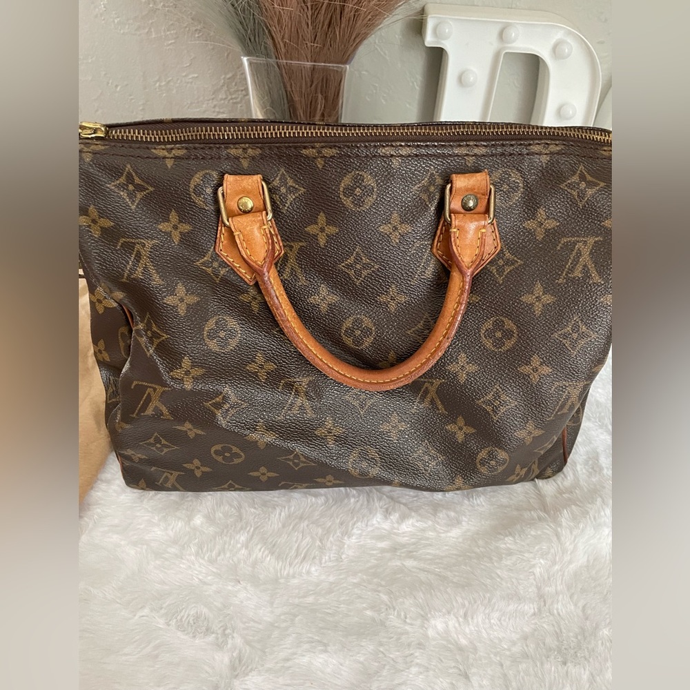 Authentic louis vuitton speedy 30